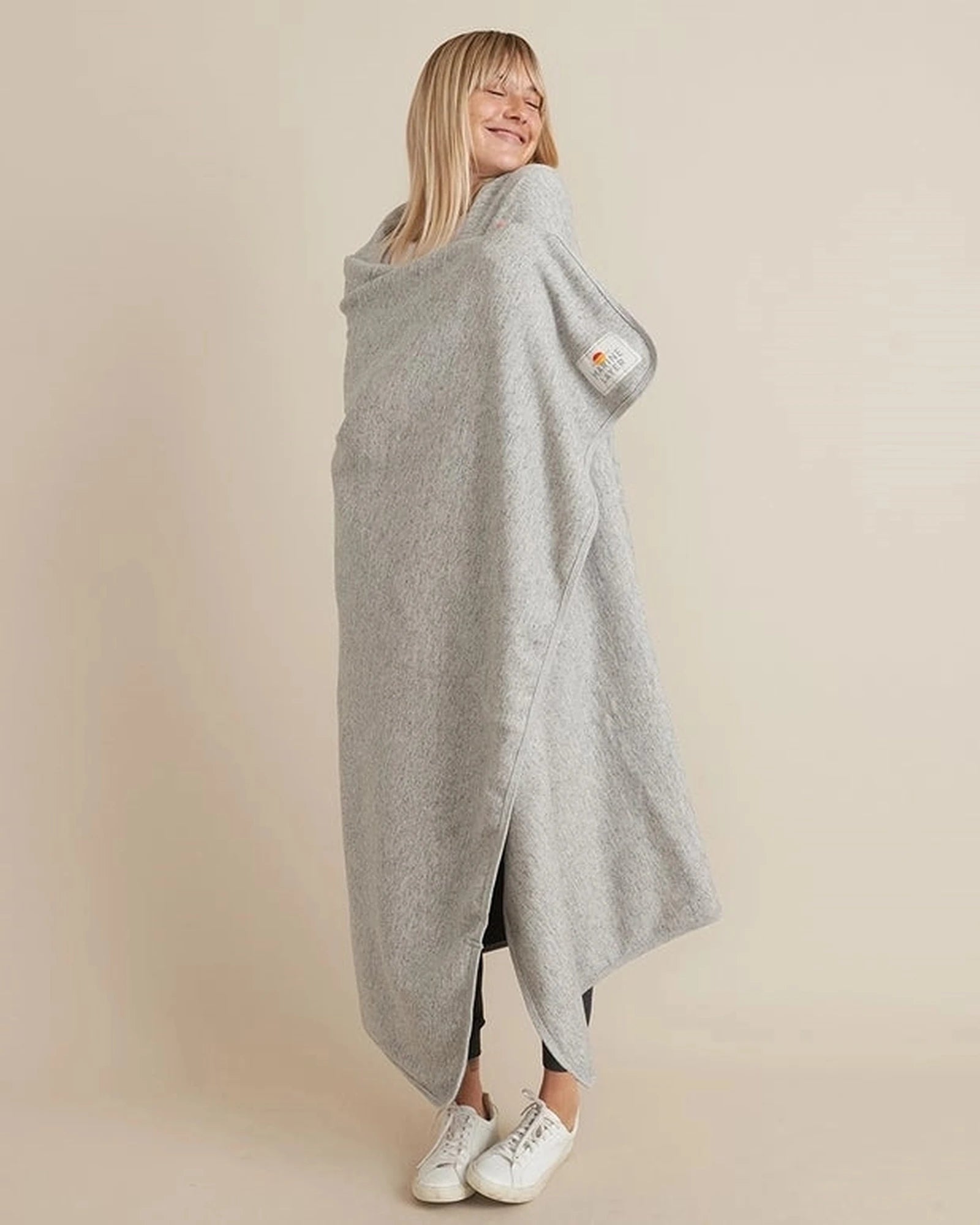 Custom sherpa fleece blanket with tee shirt fabric lining - 3